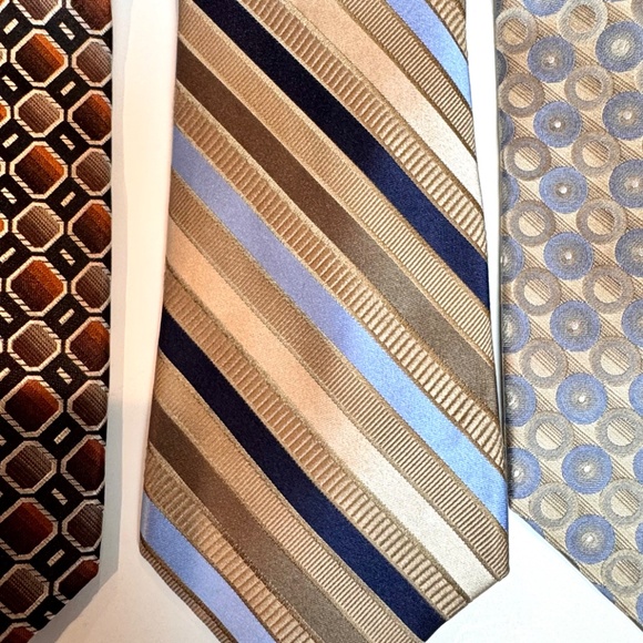 Four Men's 100% Silk Ties Platinum Designs, Jones NY, Etc. - Picture 4 of 9